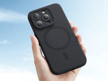 iPhone_15_Pro_Max_Sillicone_Magsafe_Case_en_m_A_4