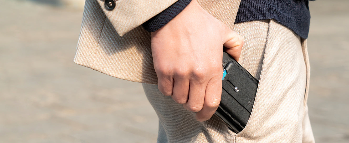 magsafe_wallet_with_find_myA_5-3image_Rw7bCt