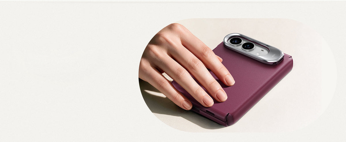 Deep_Burgundy_Vegan_Leather_iPhone_Duo_Magsafe_Case_with_Stand_en_m_A_4image_3V4Bai